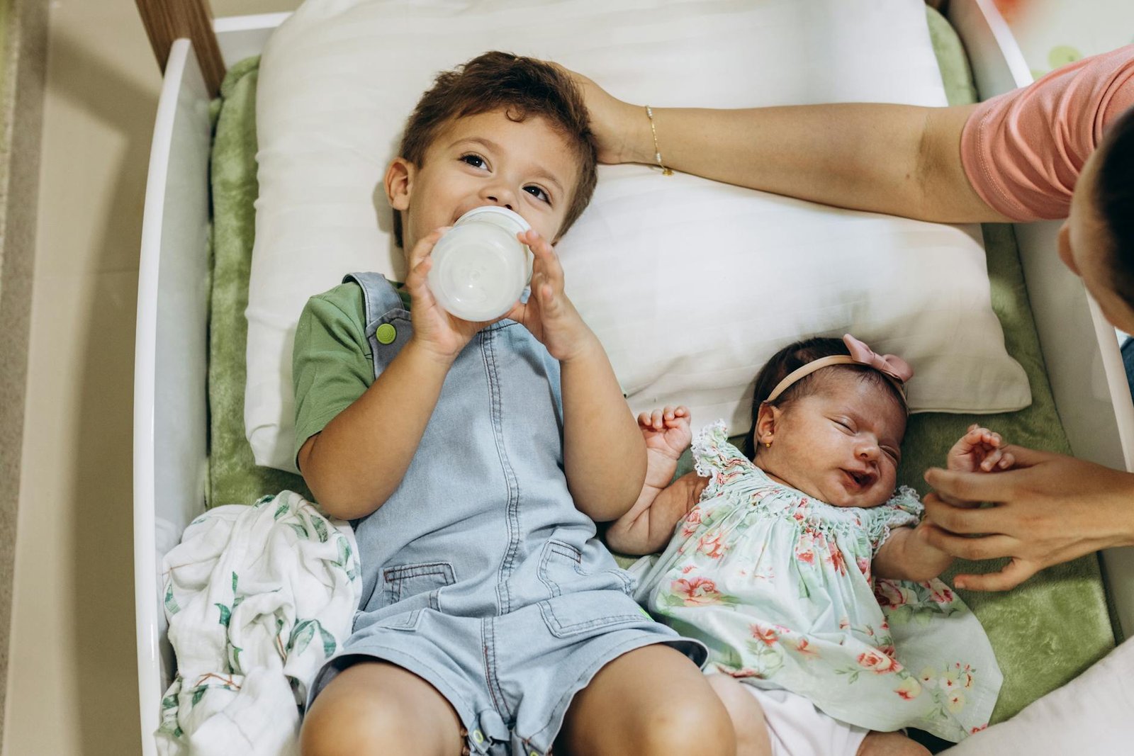 My 12-year-old daughter took one look at my newborn son and screamed, “That’s not my brother!”—Days later, what we found at the hospital left me shaken.
