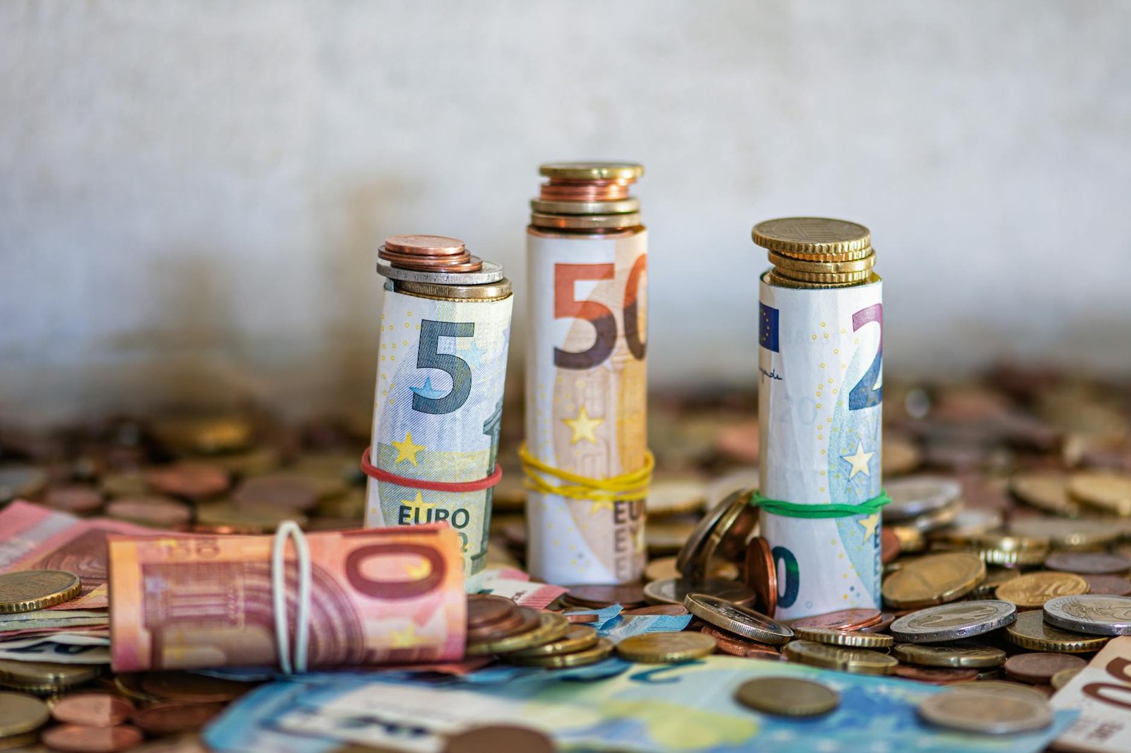 I found a secret bank book under Elena’s mattress with €72,000—my wife of twelve years had been stealing from our daughter’s college fund for a decade