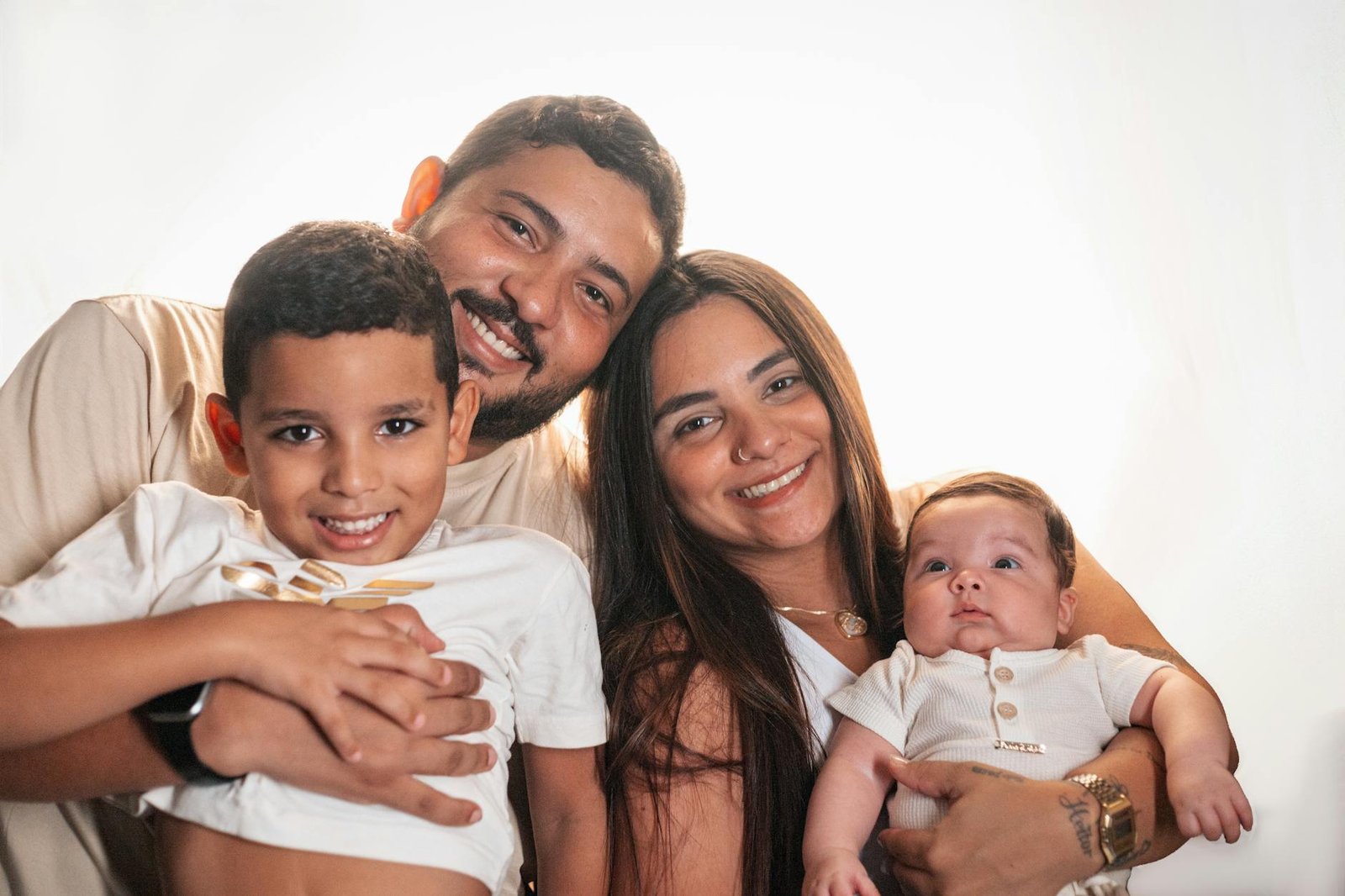 My sister Lira stole my €72,000 inheritance and my parents told me to ‘be the bigger person’—until I found the secret bank ledger